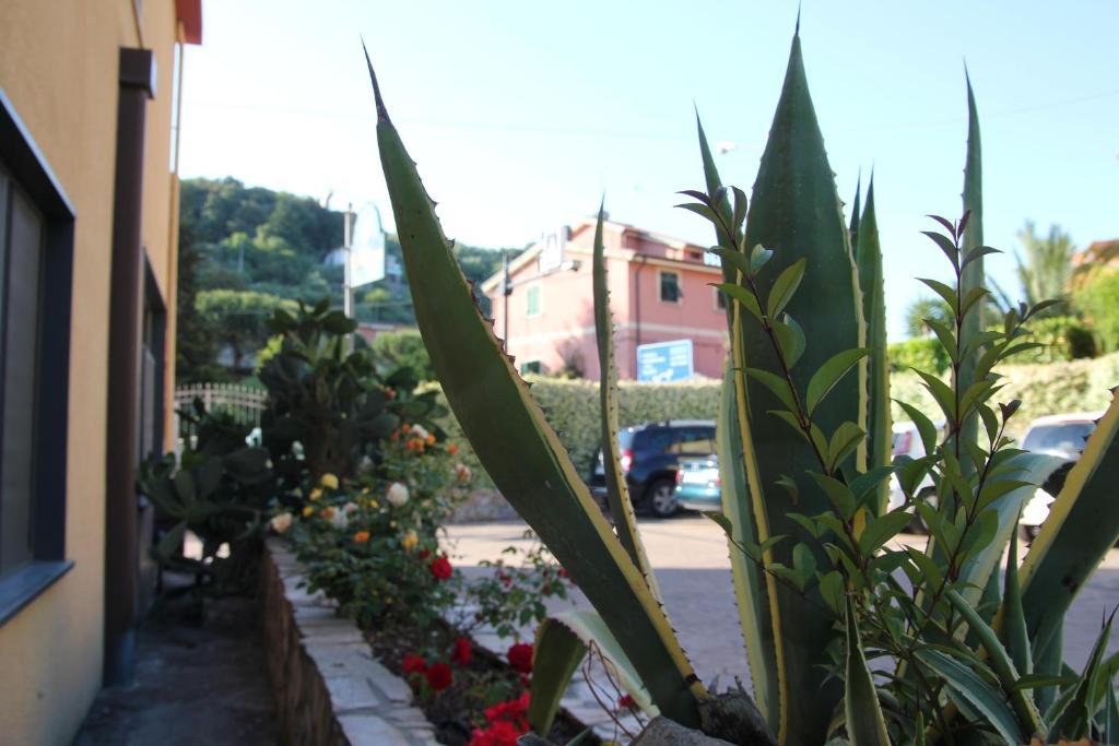 Albergo La Mimosa Lerici Exteriör bild